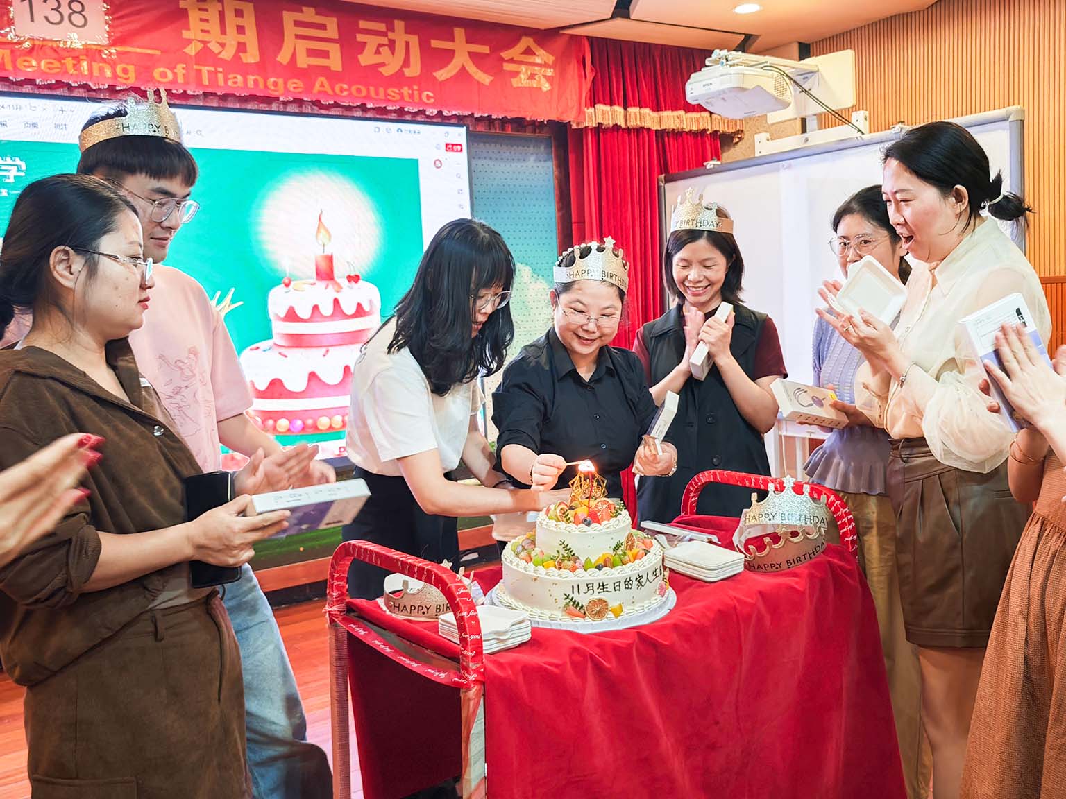 9.同心共慶：公司生日會--發.jpg